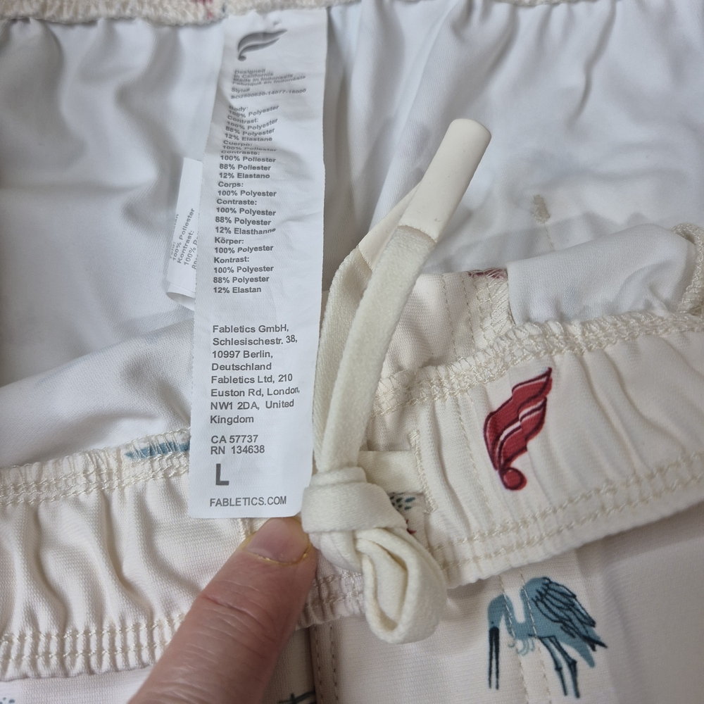 Fabletics White Patterned Men Shorts Hybrids - image 5